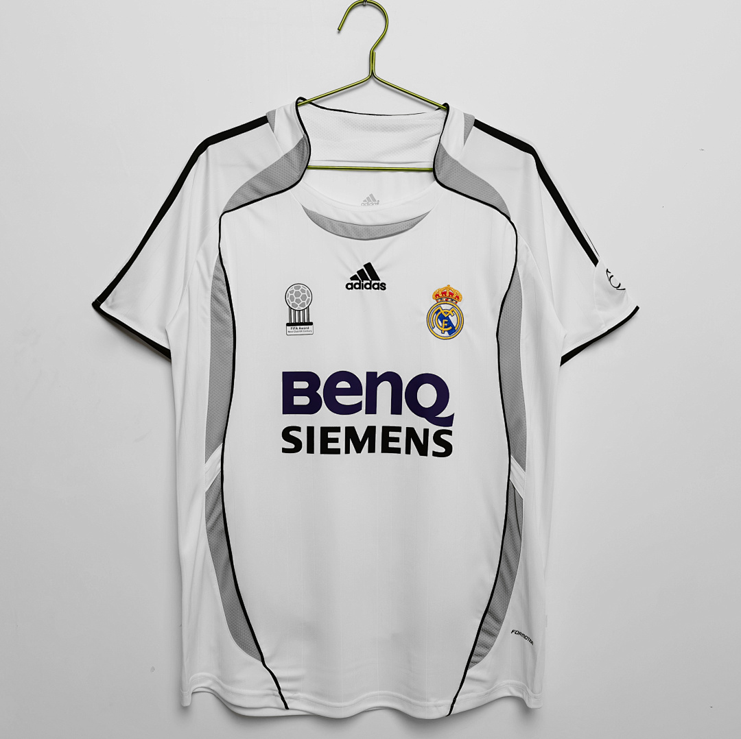 Camiseta Real Madrid Retro Local 2006/07